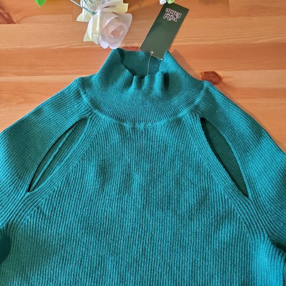 Wild Fable™ - Women's Mock Turtleneck Fitted Cut Out Pullover Sweater Size XXL - Picture 6 of 7